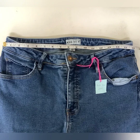 Ava & Viv Women's Straight Leg Jeans in Blue - Picture 9 of 9